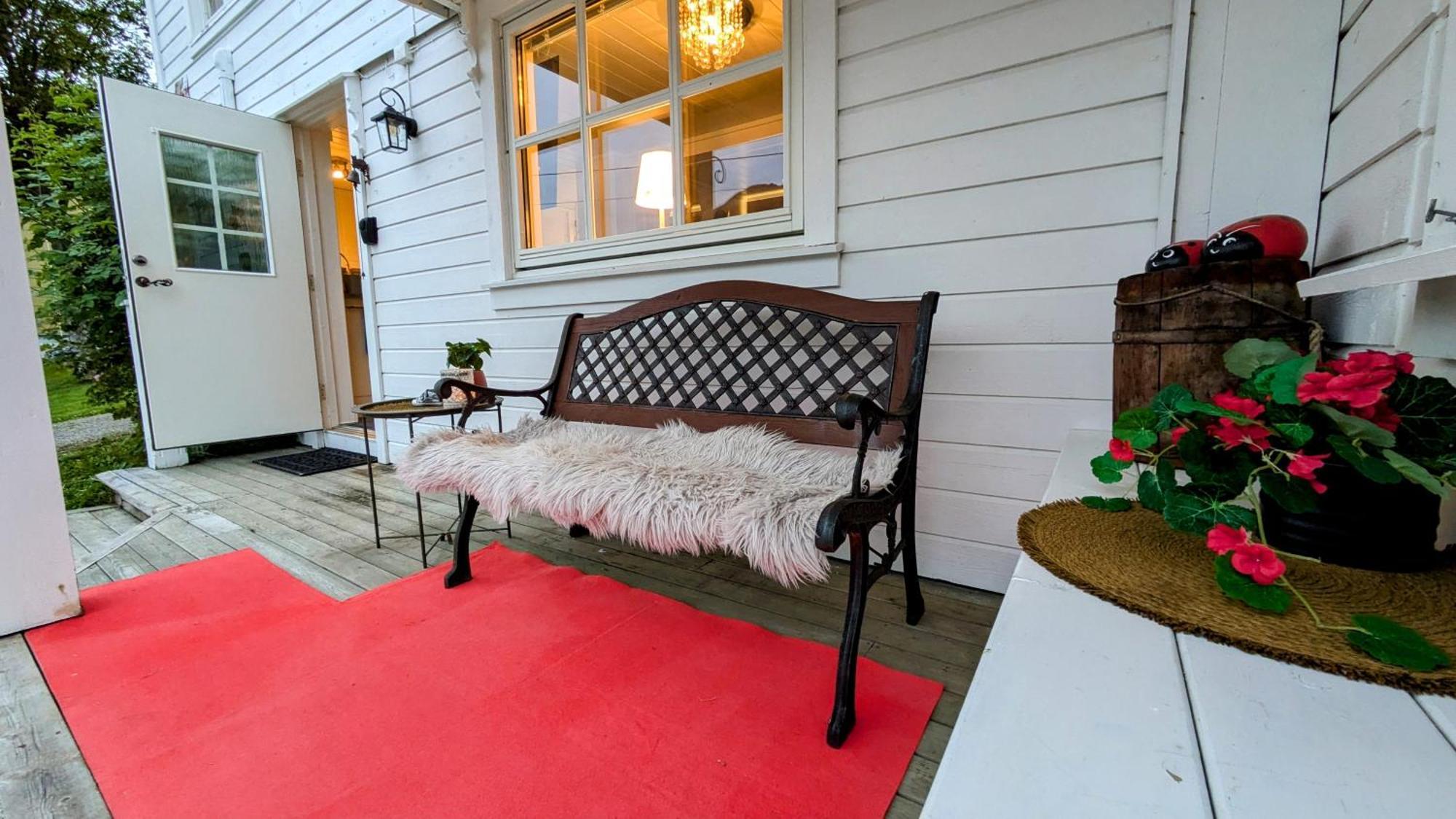 Exclusive And Cosy! Sea And Mountian View - Superfast Wifi, Washer And More Included Sortland Dış mekan fotoğraf
